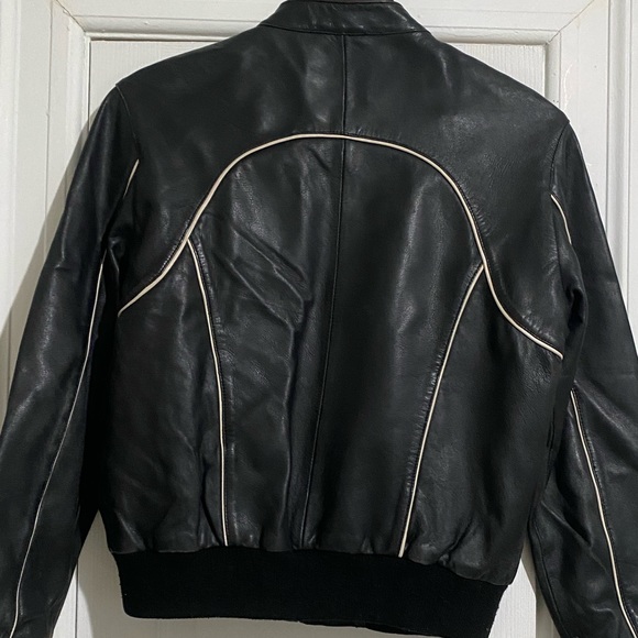 Vintage leather bomber jacket - Picture 3 of 10